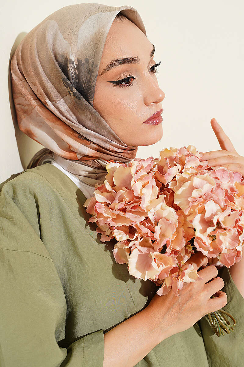 Flower Print Scarf, 120 cm - Almond Green