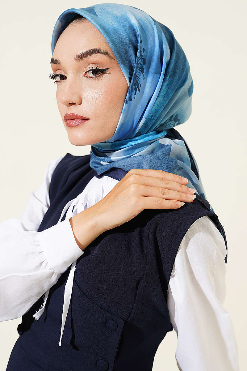 Flower Print Scarf, 120 cm - Saxe Blue