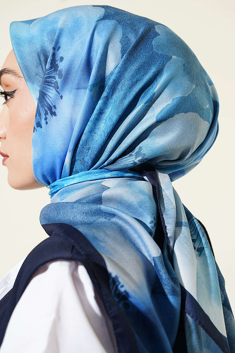 Flower Print Scarf, 120 cm - Saxe Blue