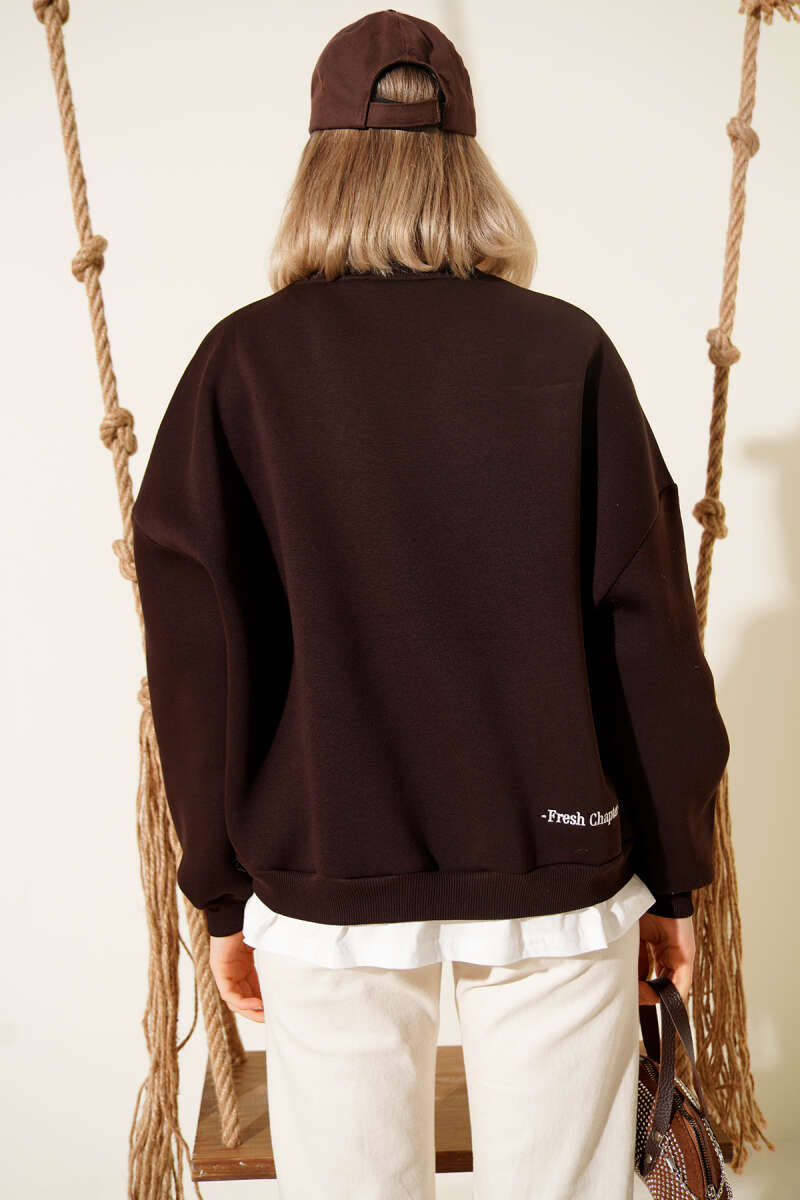 Oversized "1875" Three-Thread Sweatshirt - Brown
