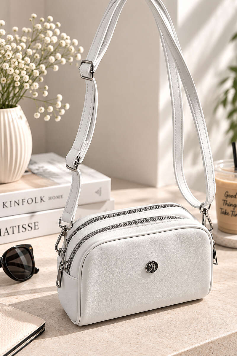 Two-Compartment Bag with Badge - White