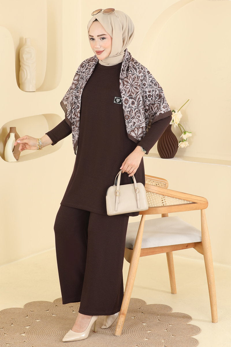 Twisted Knit Two-Piece Set with Emblem - Dark Brown