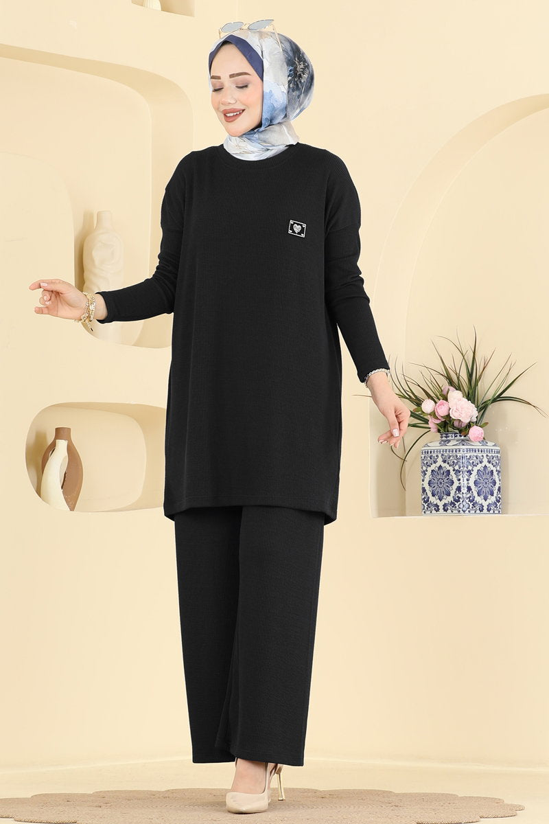 Twisted Knit Two-Piece Set with Emblem - Black