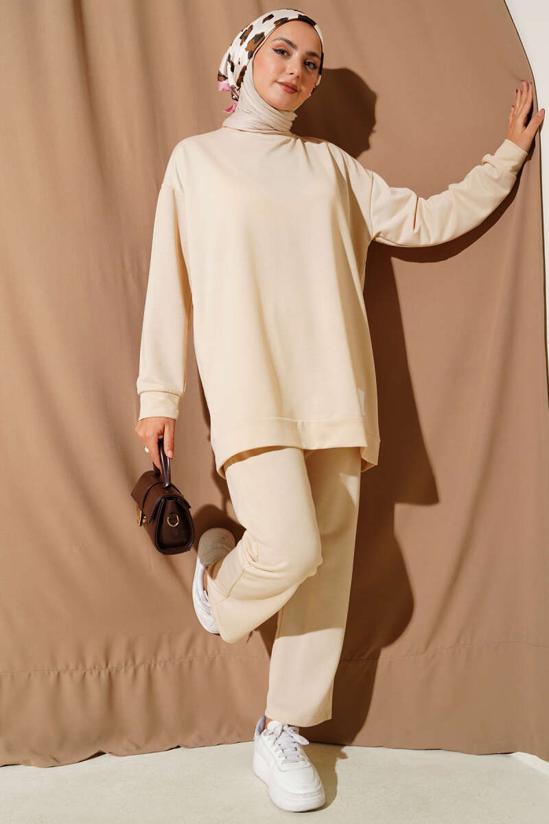 Basic Two-Piece Set with Emblem - Beige