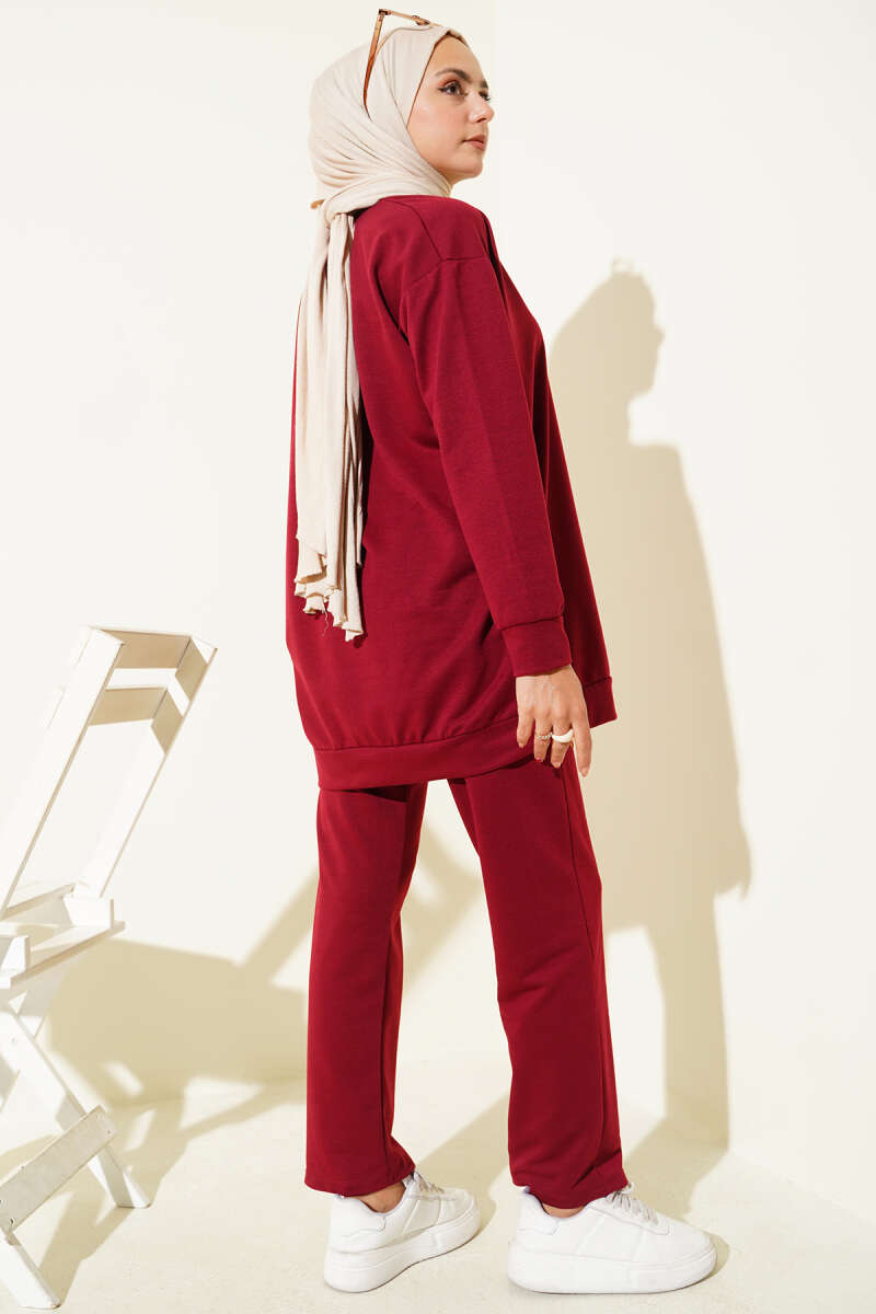 Basic Two-Piece Set with Emblem - Burgundy