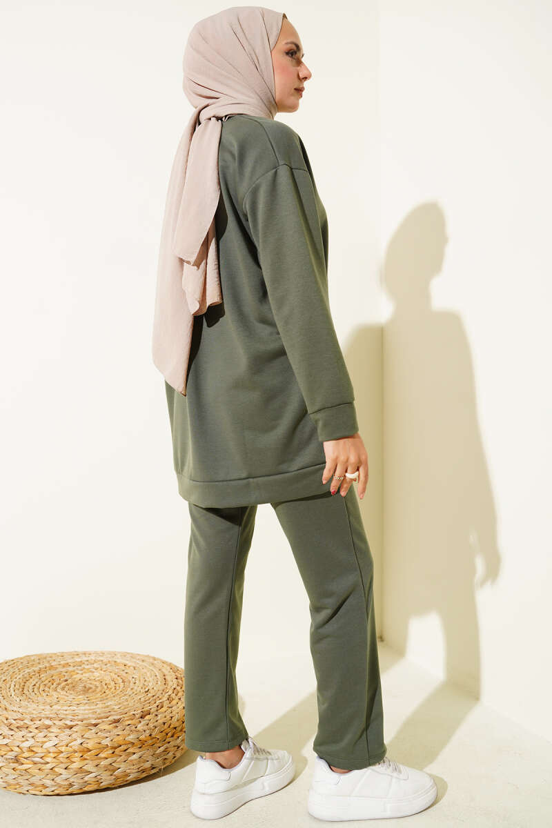 Basic Two-Piece Set with Emblem - Khaki
