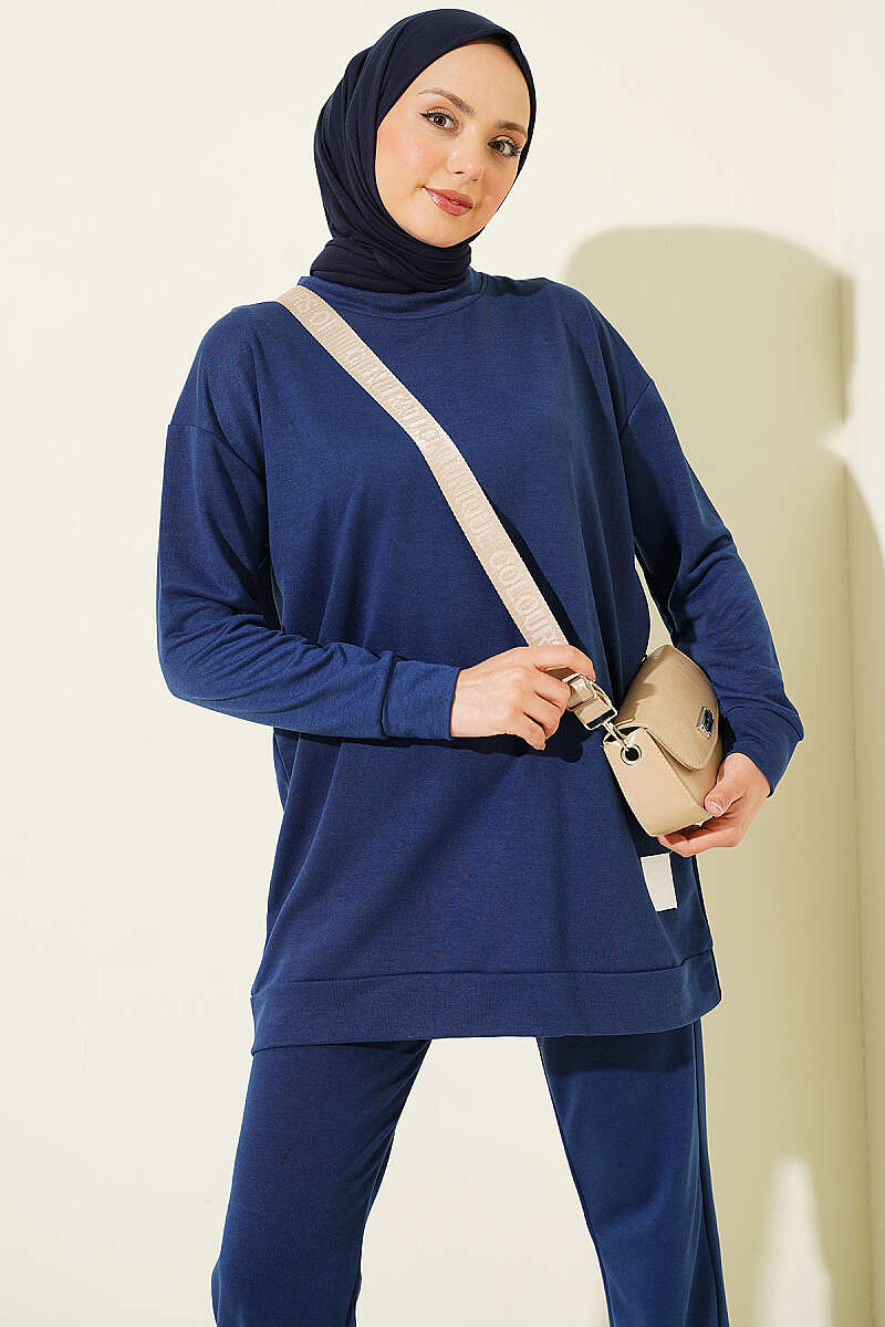 Basic Two-Piece Set with Emblem - Navy