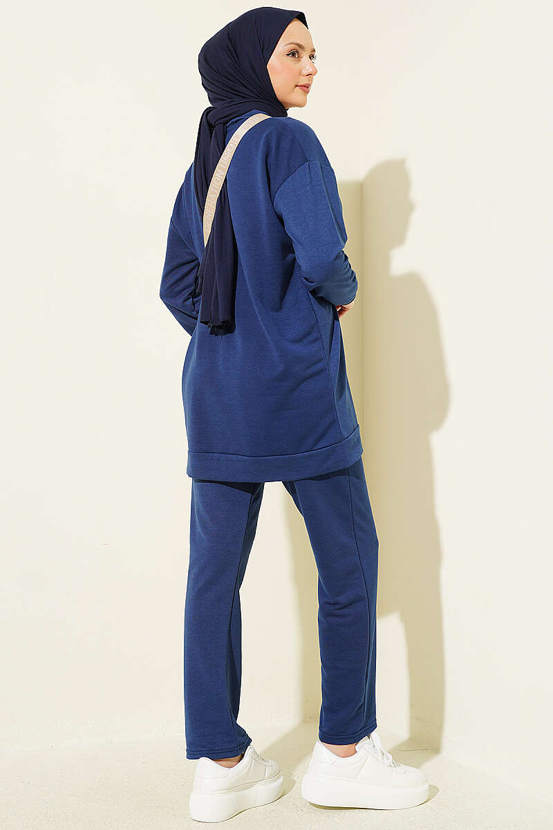 Basic Two-Piece Set with Emblem - Navy