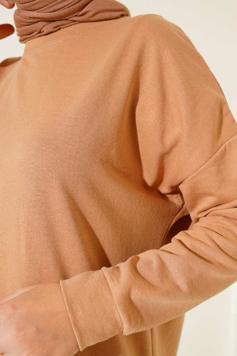 Long Basic Tunic with Badge - Latte
