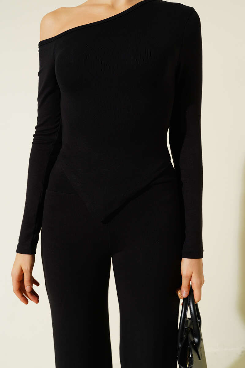Asymmetric Two-Piece Set - Black