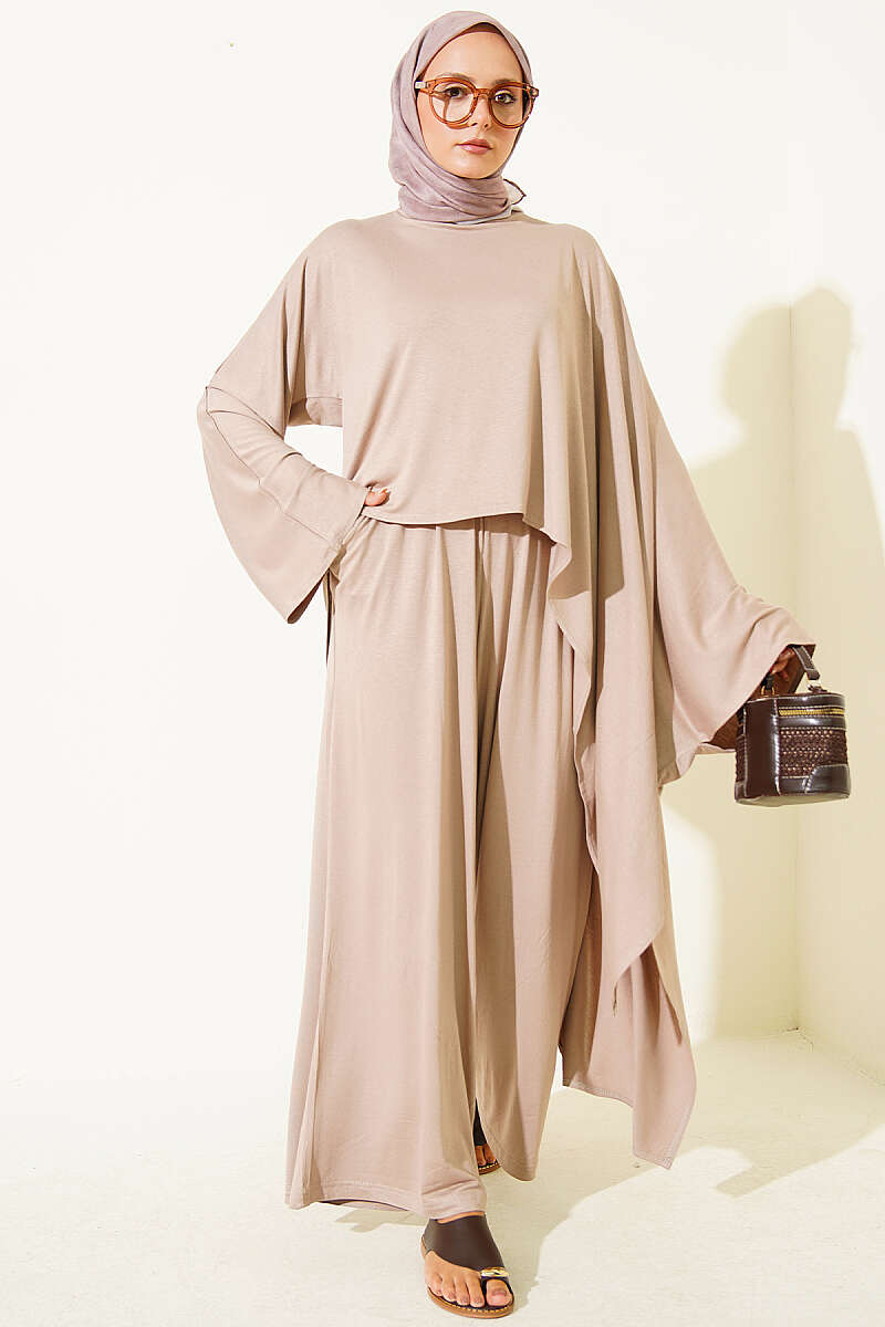 Two-Piece Set with Asymmetric Blouse - Beige