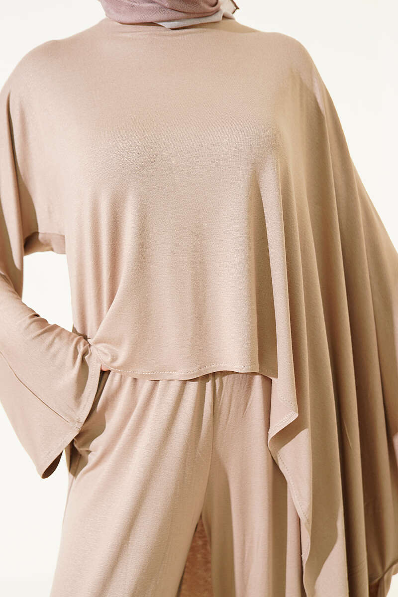 Two-Piece Set with Asymmetric Blouse - Beige