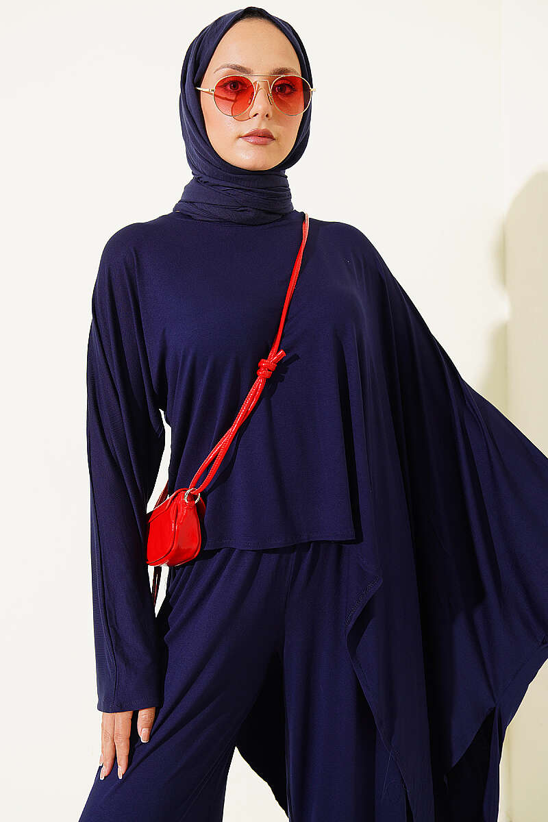 Two-Piece Set with Asymmetric Blouse - Navy