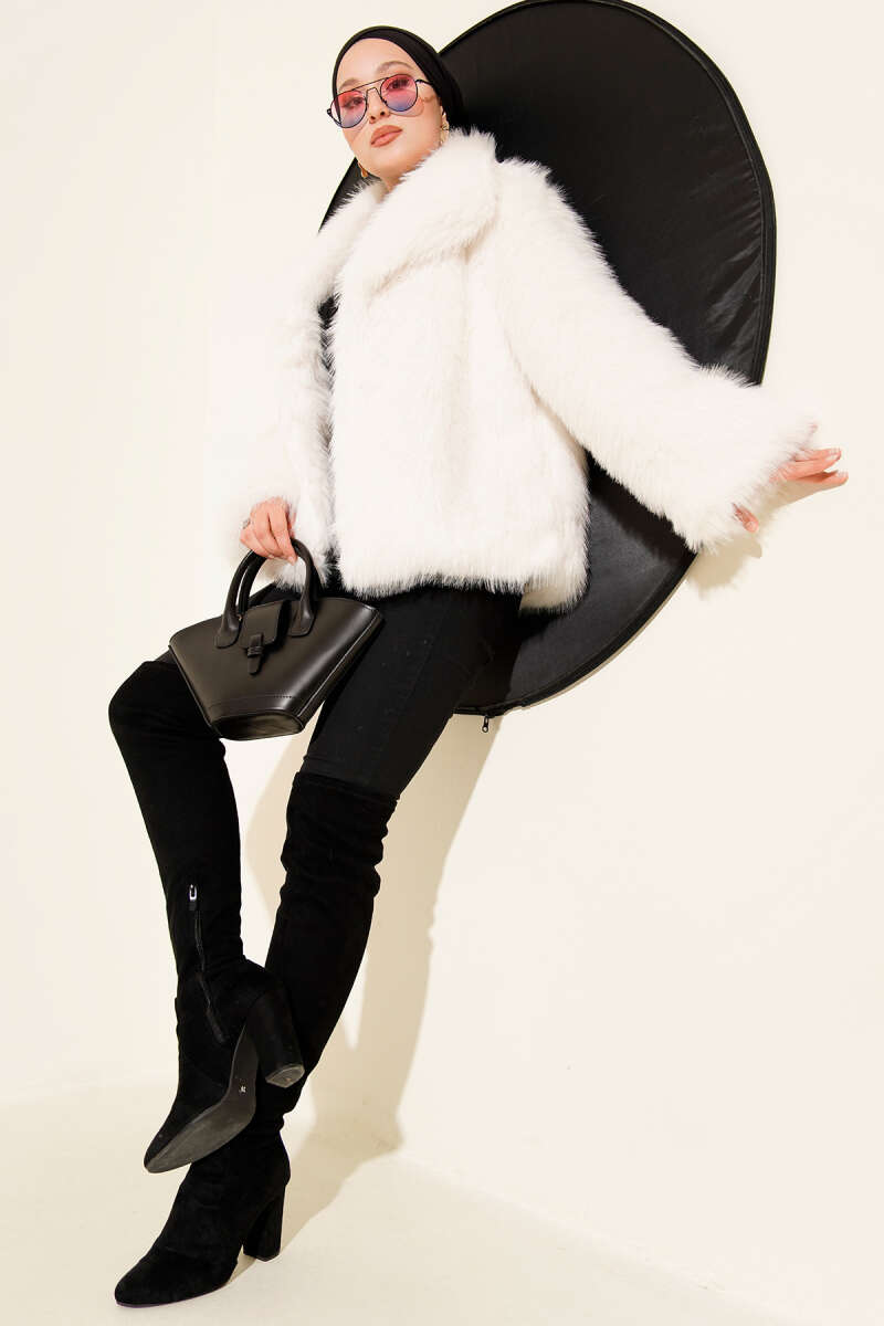 Lined Lolita Faux Fur Coat - Ecru