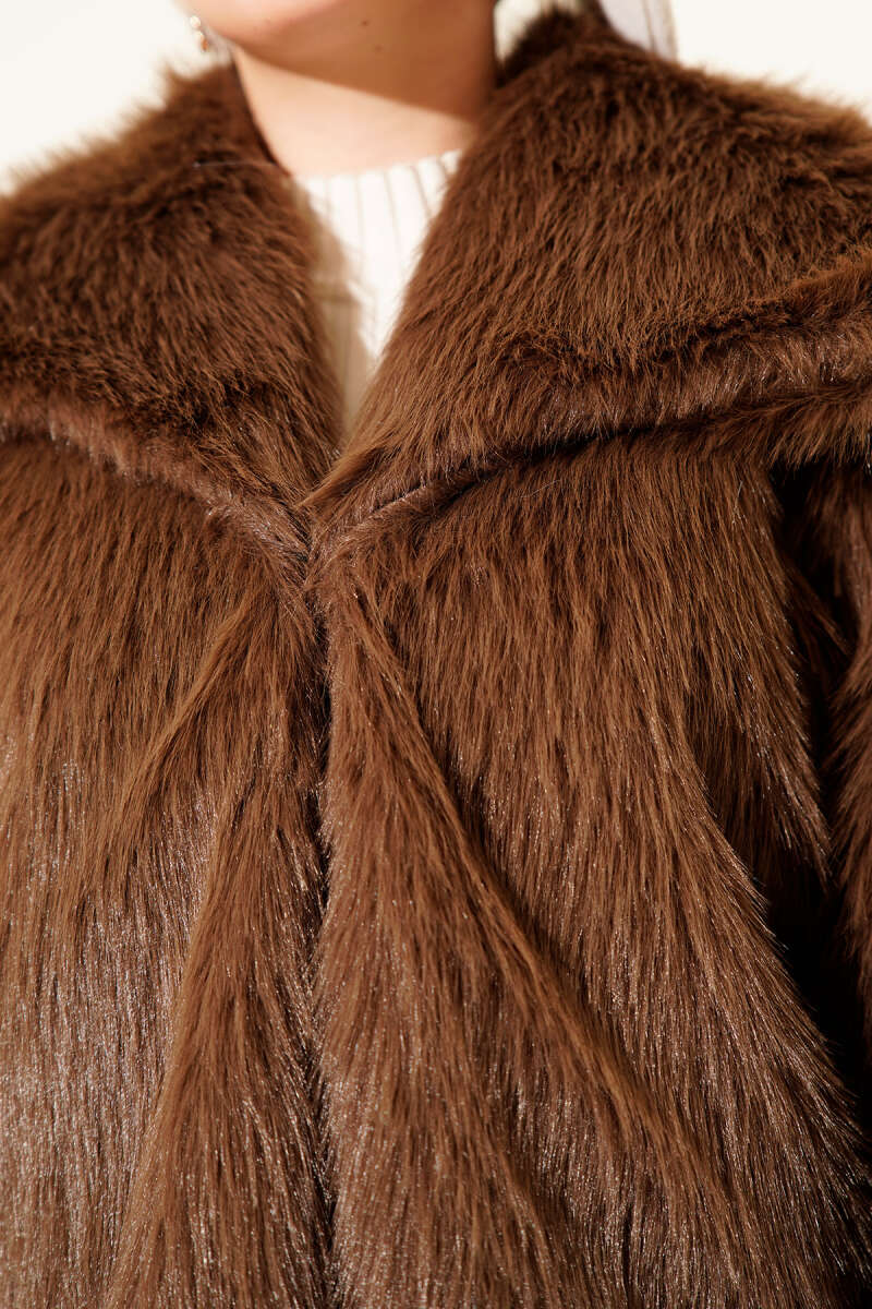 Lined Lolita Faux Fur Coat - Brown