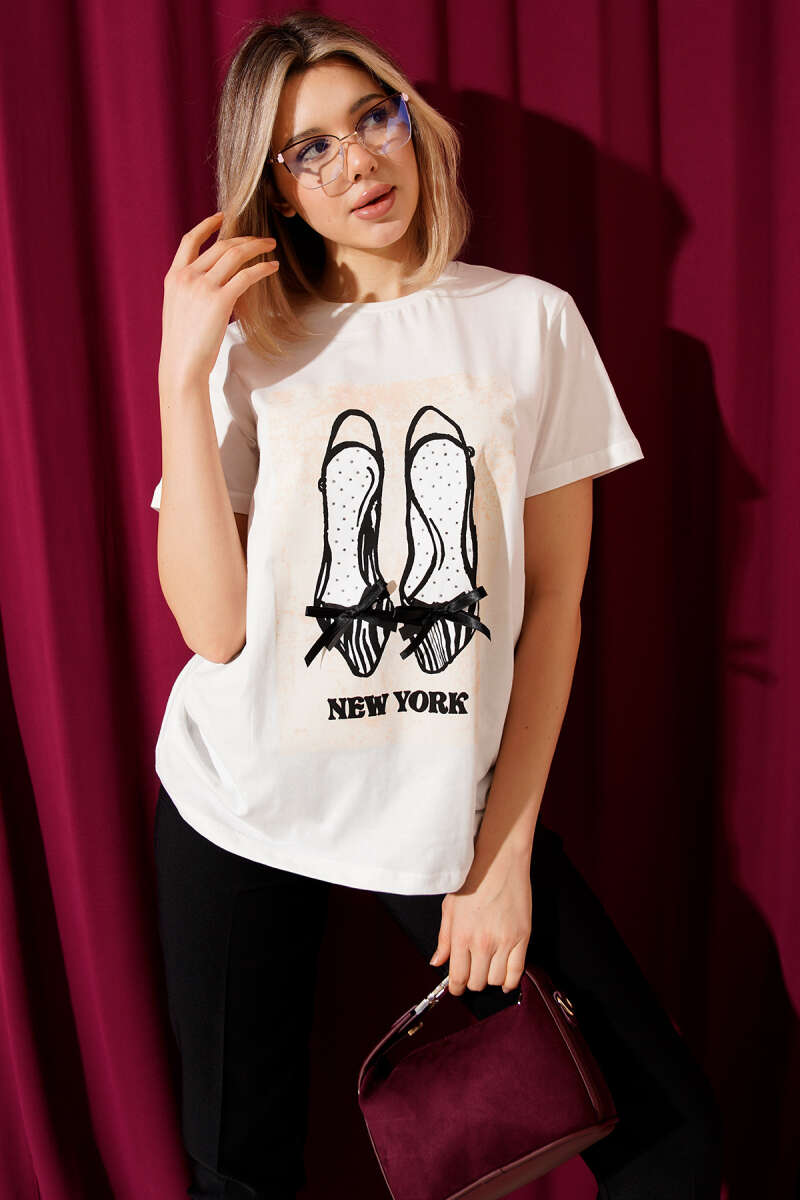 Shoe Figure Print T-Shirt - Ecru