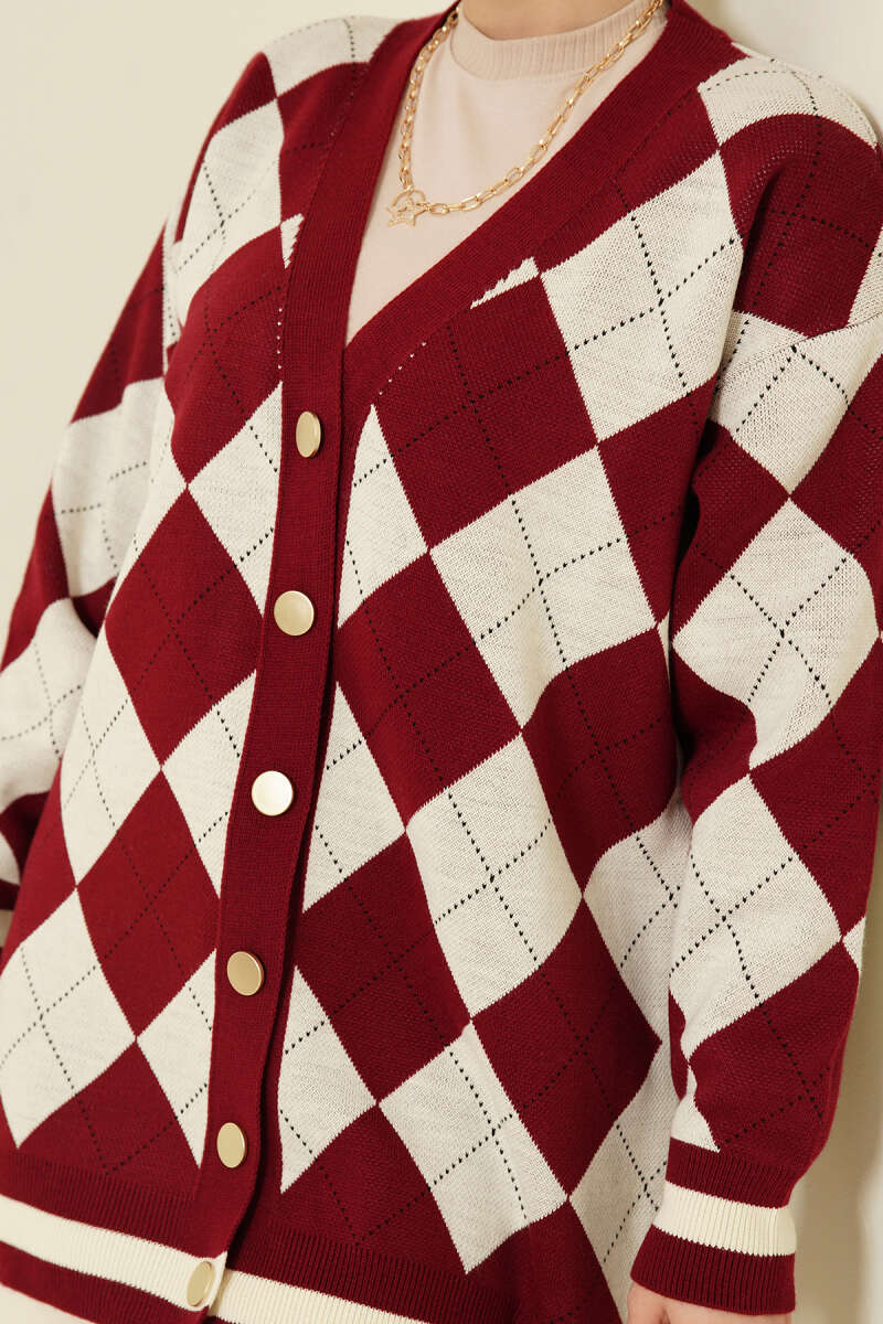 Diamond-Pattern Button Knit Cardigan - Burgundy