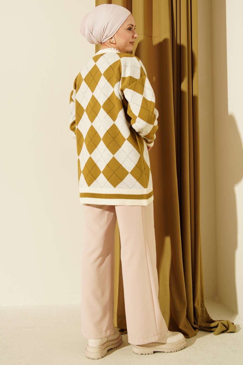 Diamond-Pattern Button Knit Cardigan - Ecru