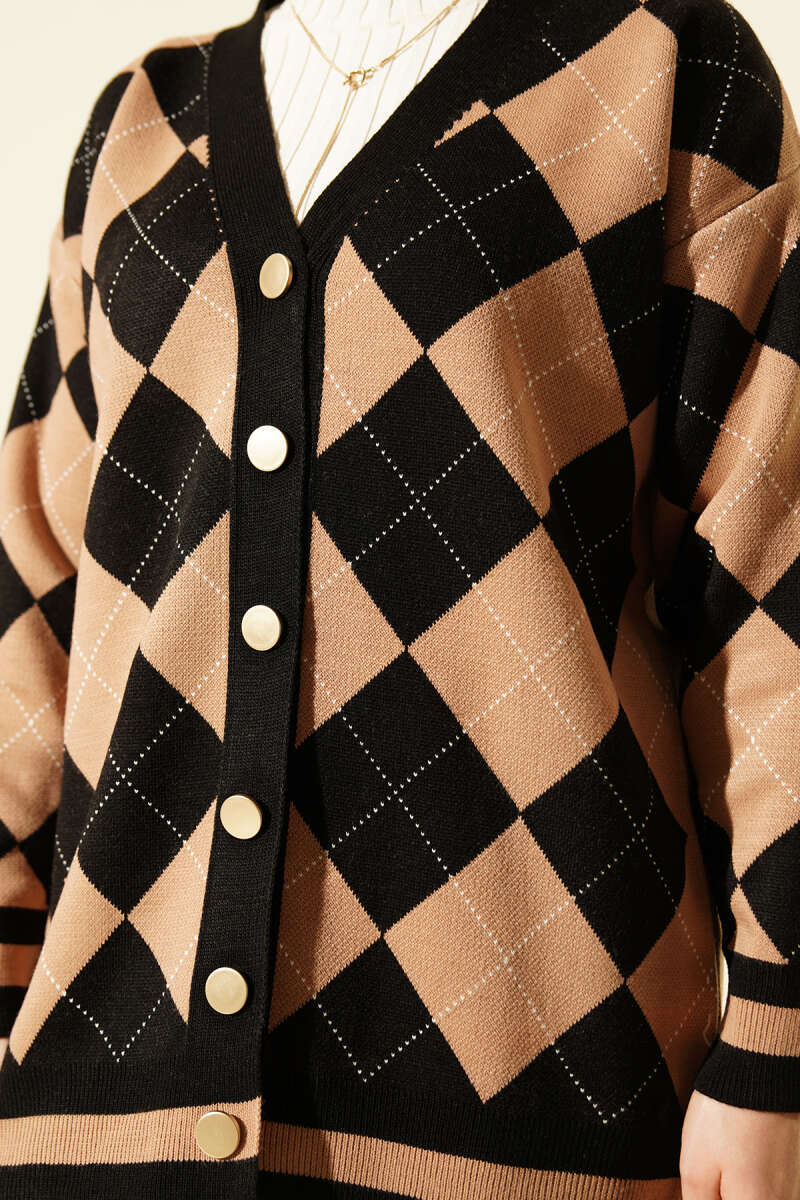 Diamond-Pattern Button Knit Cardigan - Black