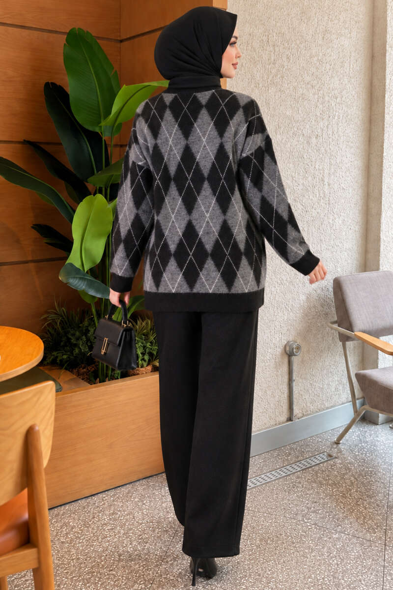Diamond-Pattern Knit Two-Piece Set - Black