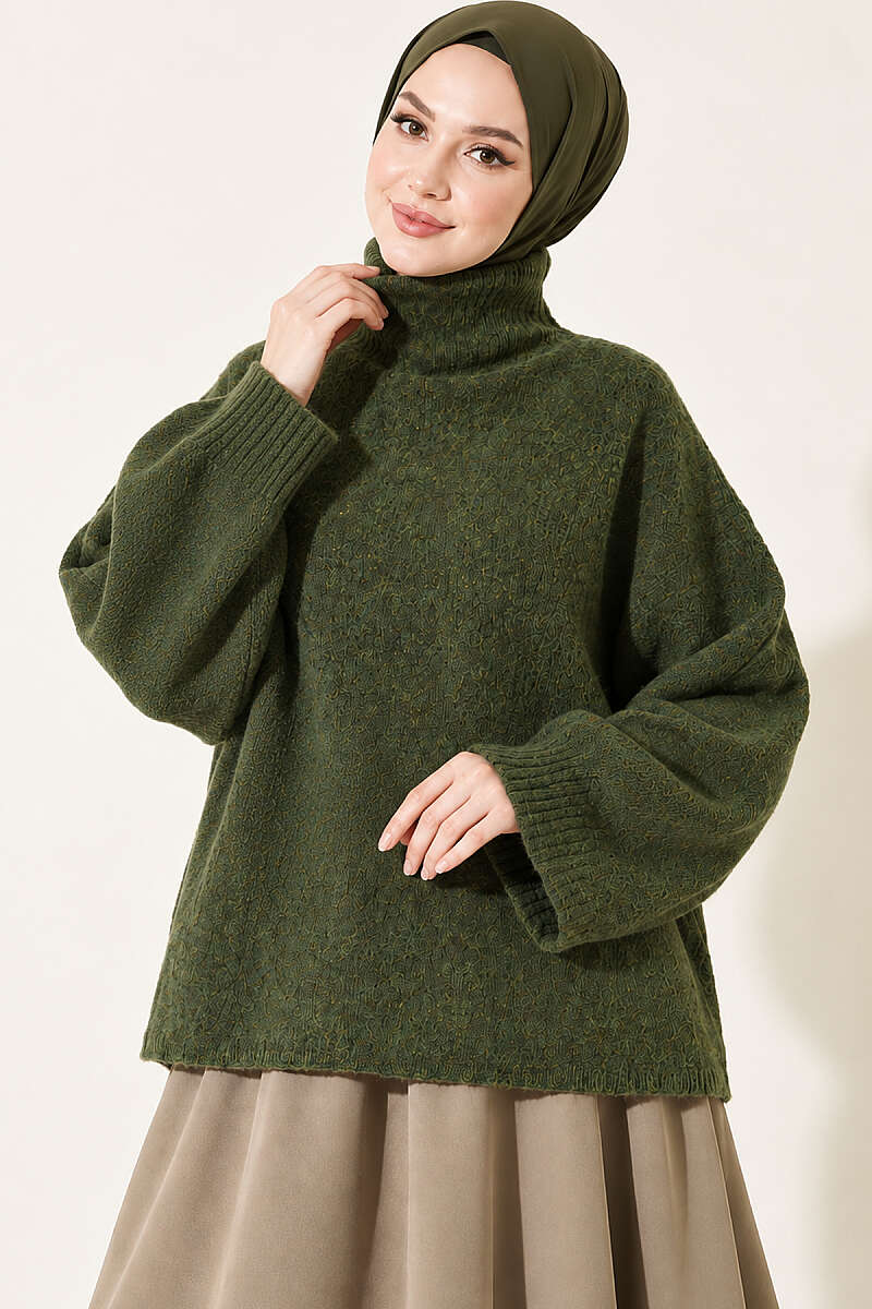 Oversized Turtleneck Knit Sweater - Green