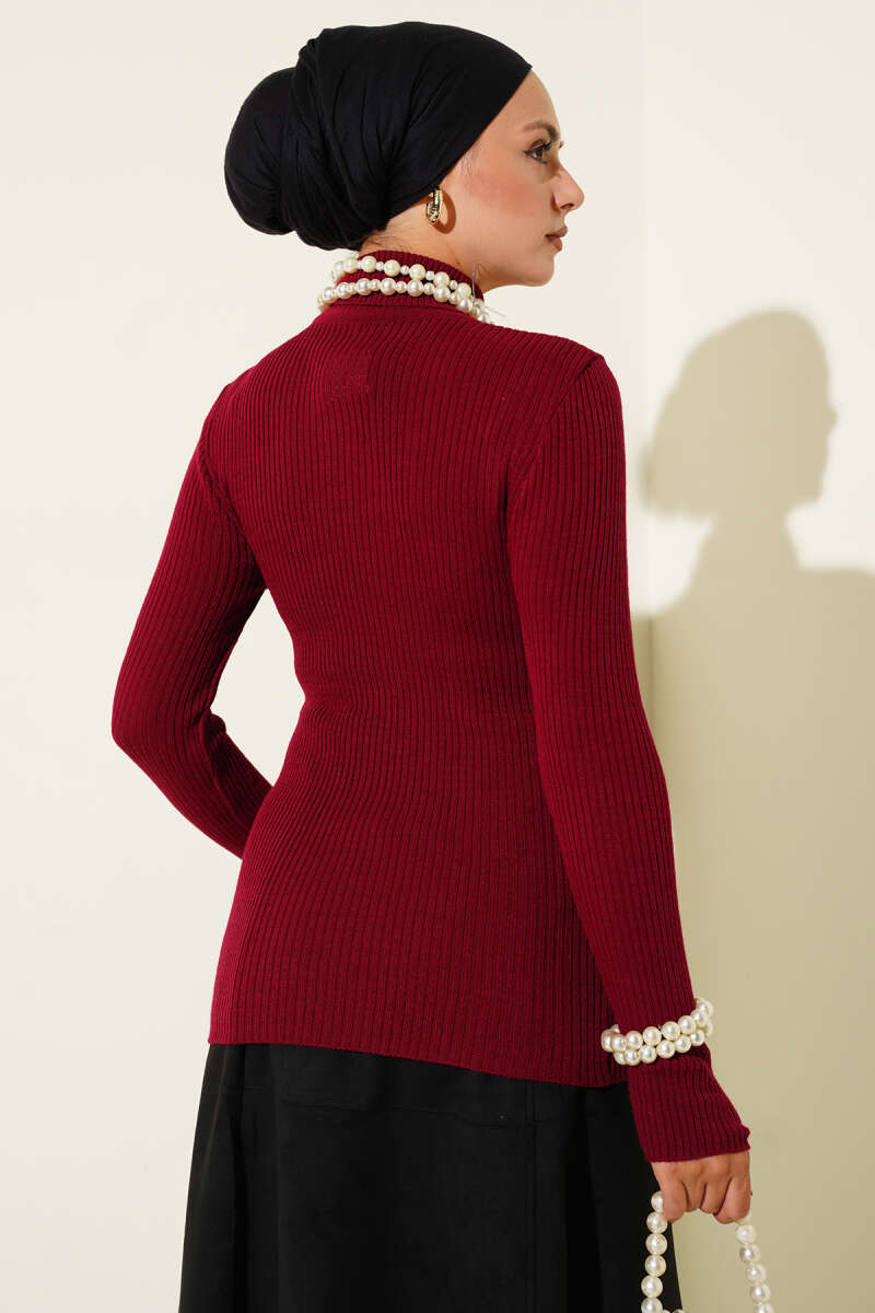 Turtleneck Knit Sweater with Thumbholes - Burgundy