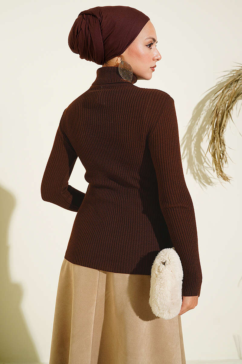 Turtleneck Knit Sweater with Thumbholes - Brown