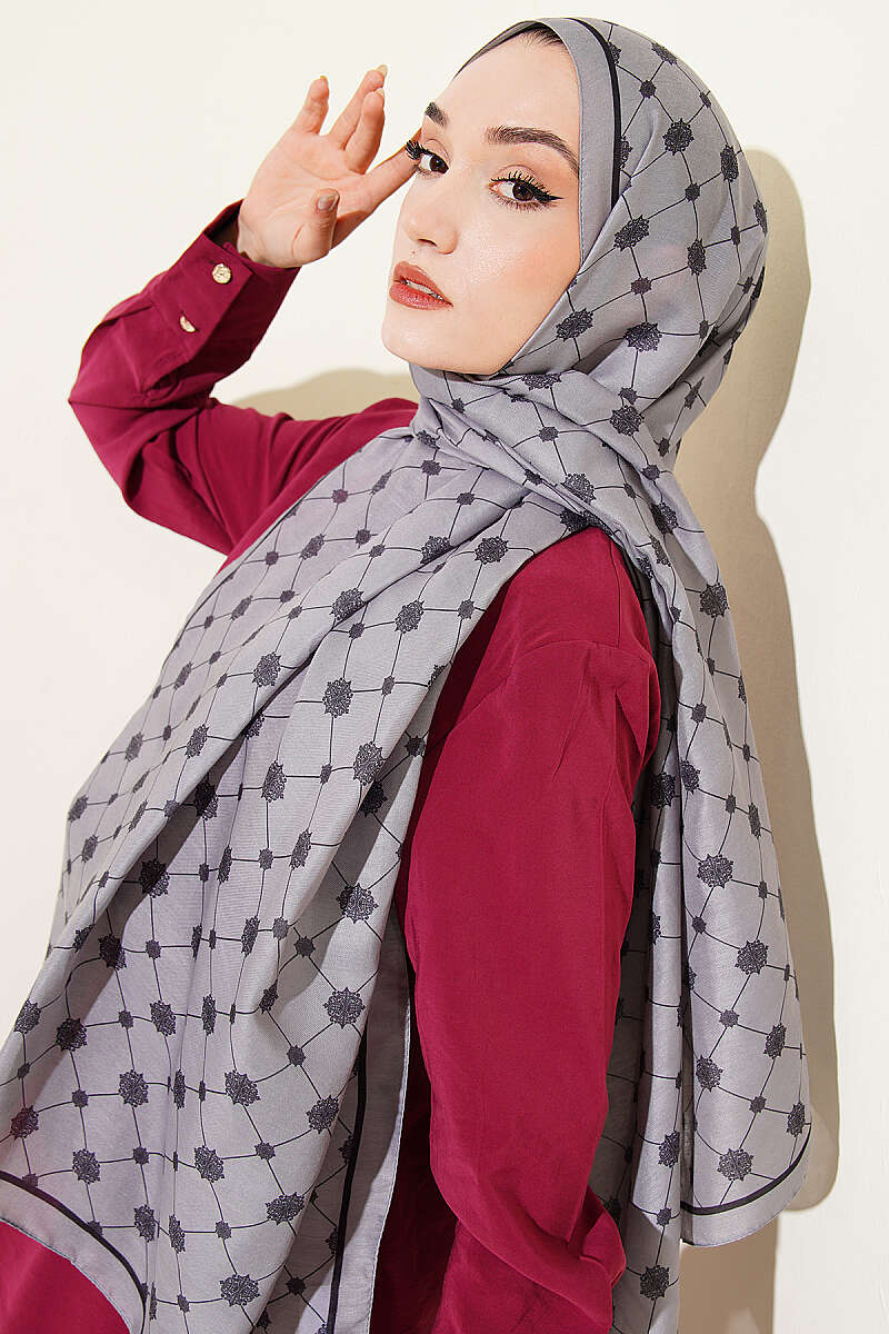 Baroque Motif Soft Shawl - Grey