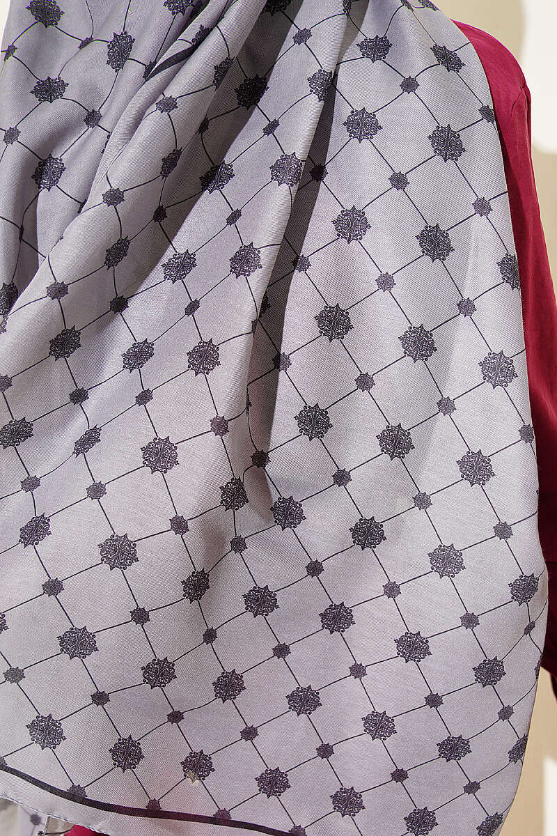 Baroque Motif Soft Shawl - Grey
