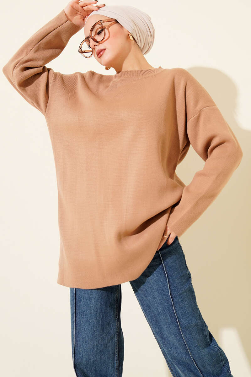 Basic Crew-Neck Knit Tunic - Latte