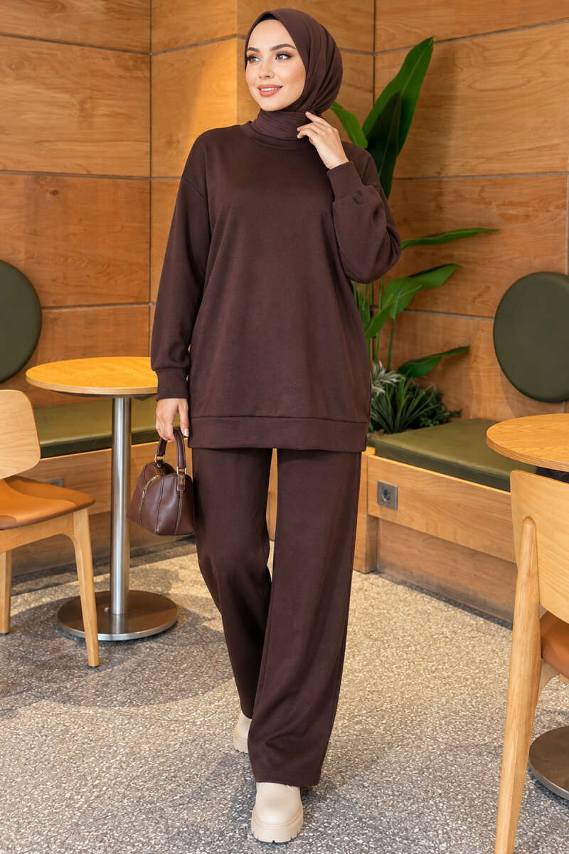 Basic Crew-Neck Two-Piece Set - Brown