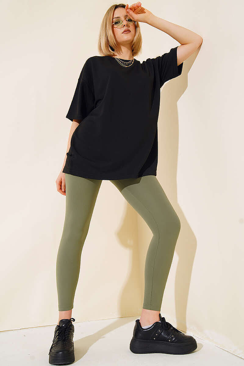 Basic Oversized Tee - Black