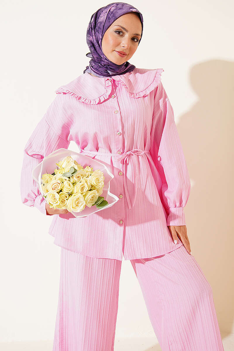 Two-Piece Set with Peter Pan Collar and Tie Cord - Pink