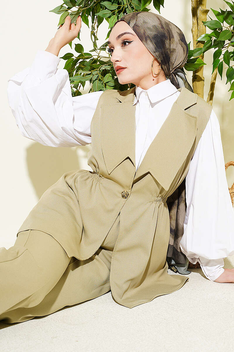 Two-Piece Set with Vest and Gathered Waist - Almond Green