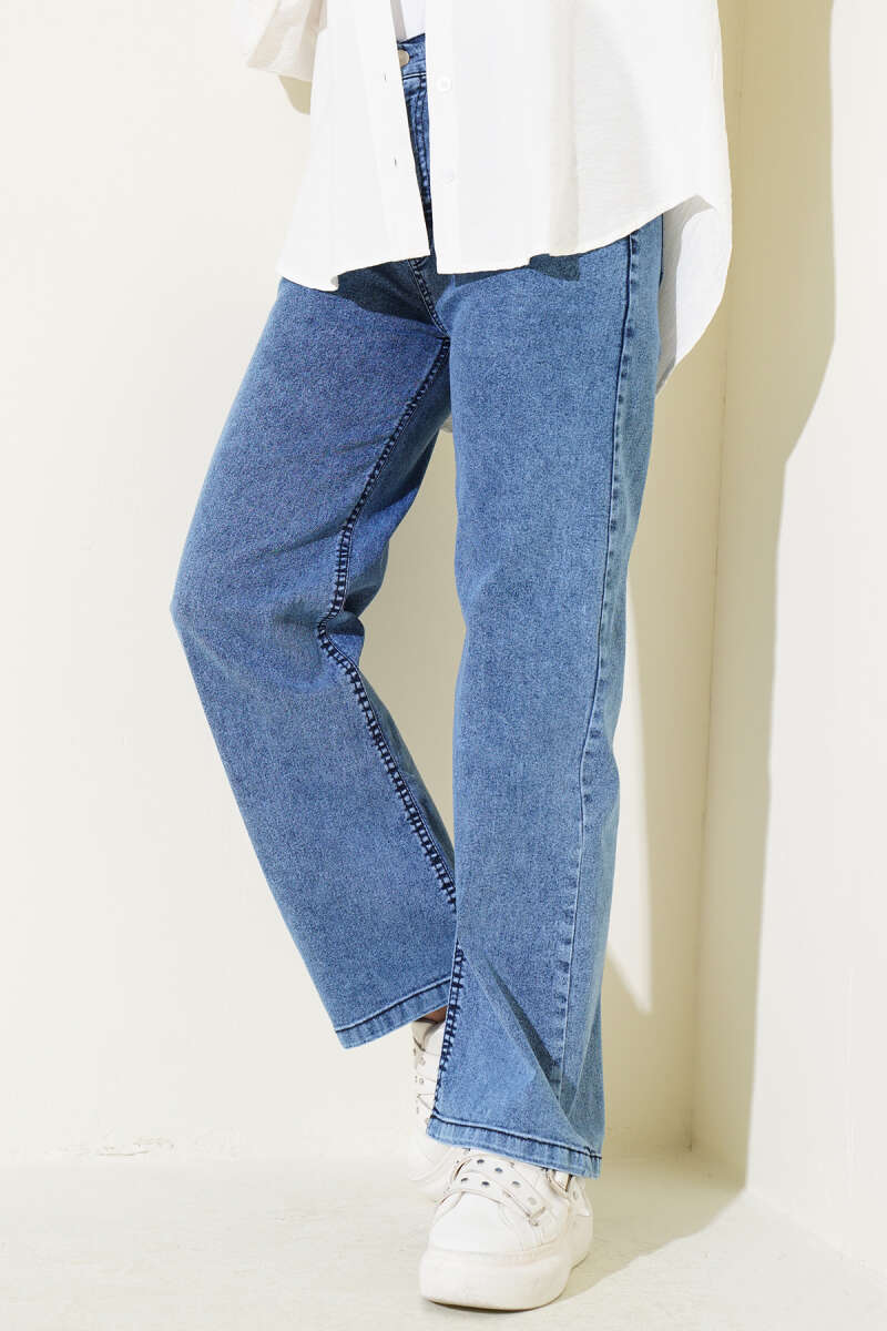 Wide-Leg Jeans with Waist Buttons - Denim Blue