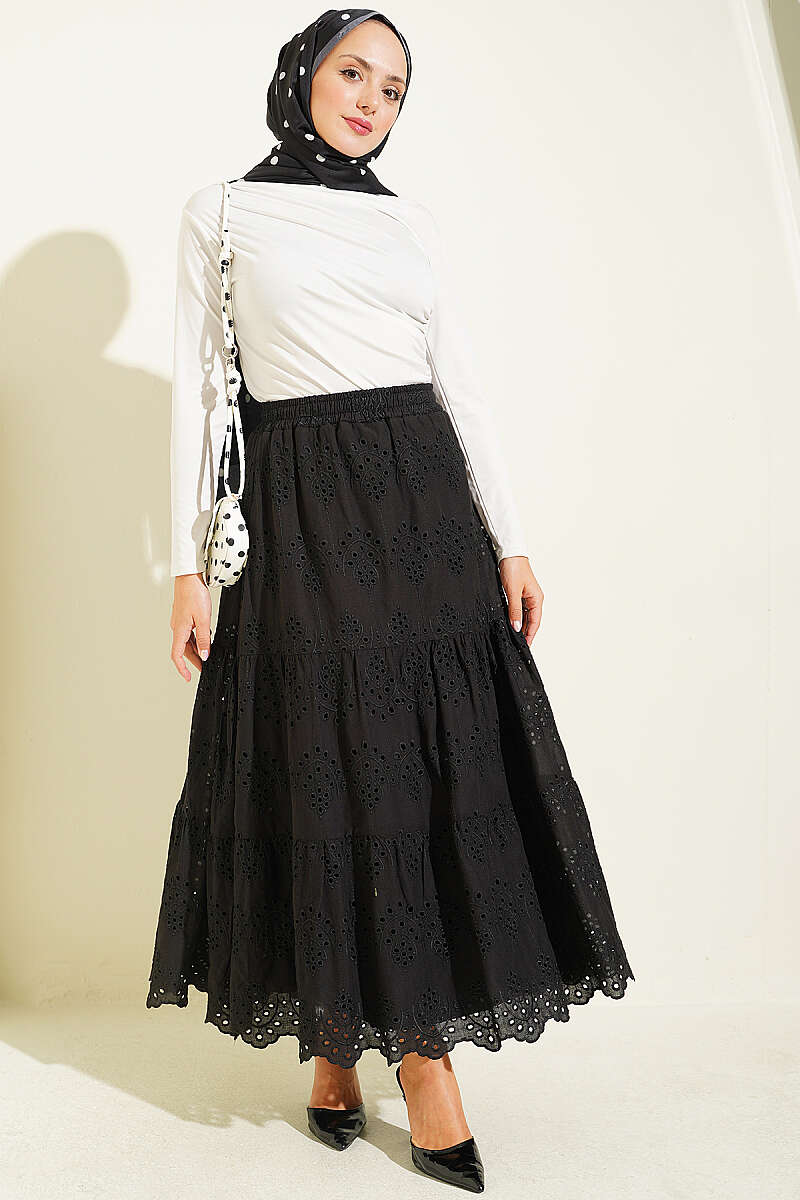 Embroidered Skirt with Elastic Waist - Black