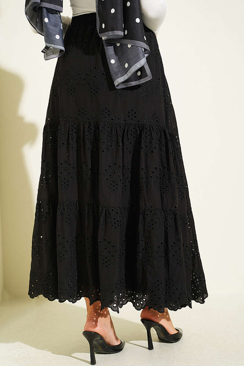 Embroidered Skirt with Elastic Waist - Black