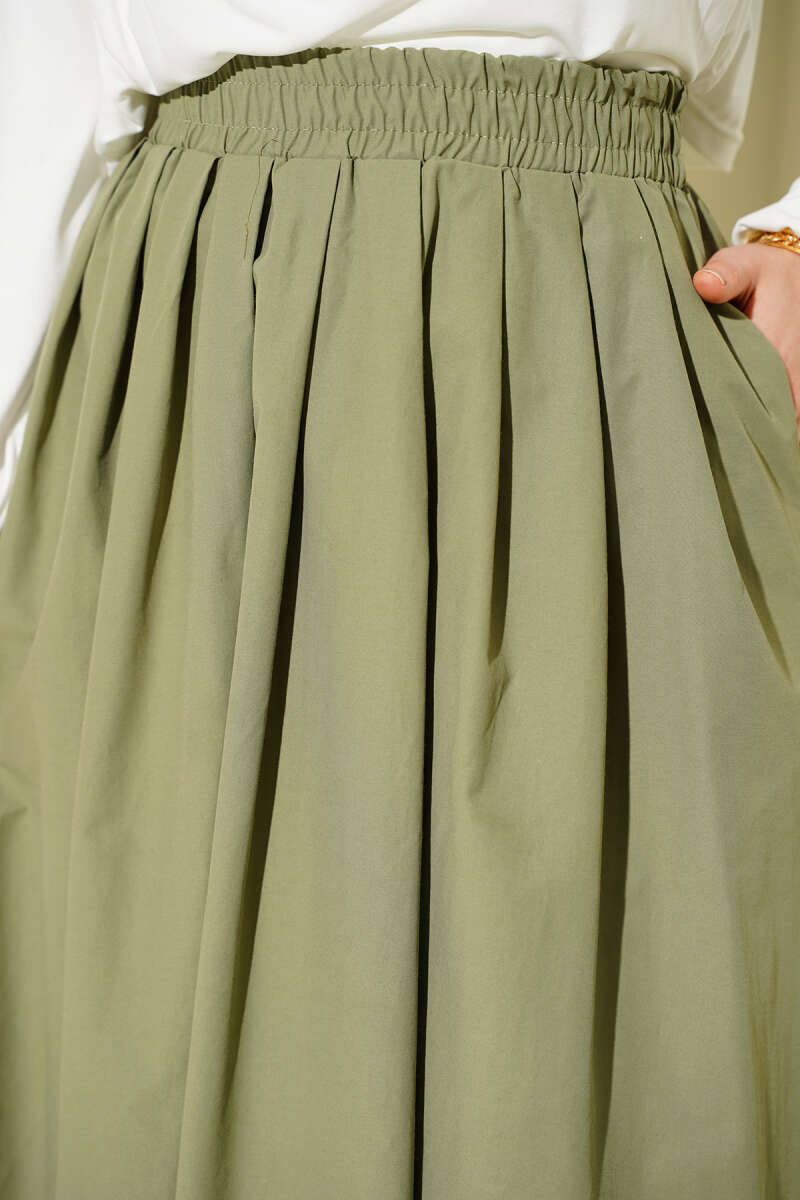 Poplin Skirt with Pockets and Elastic Waist - Almond Green
