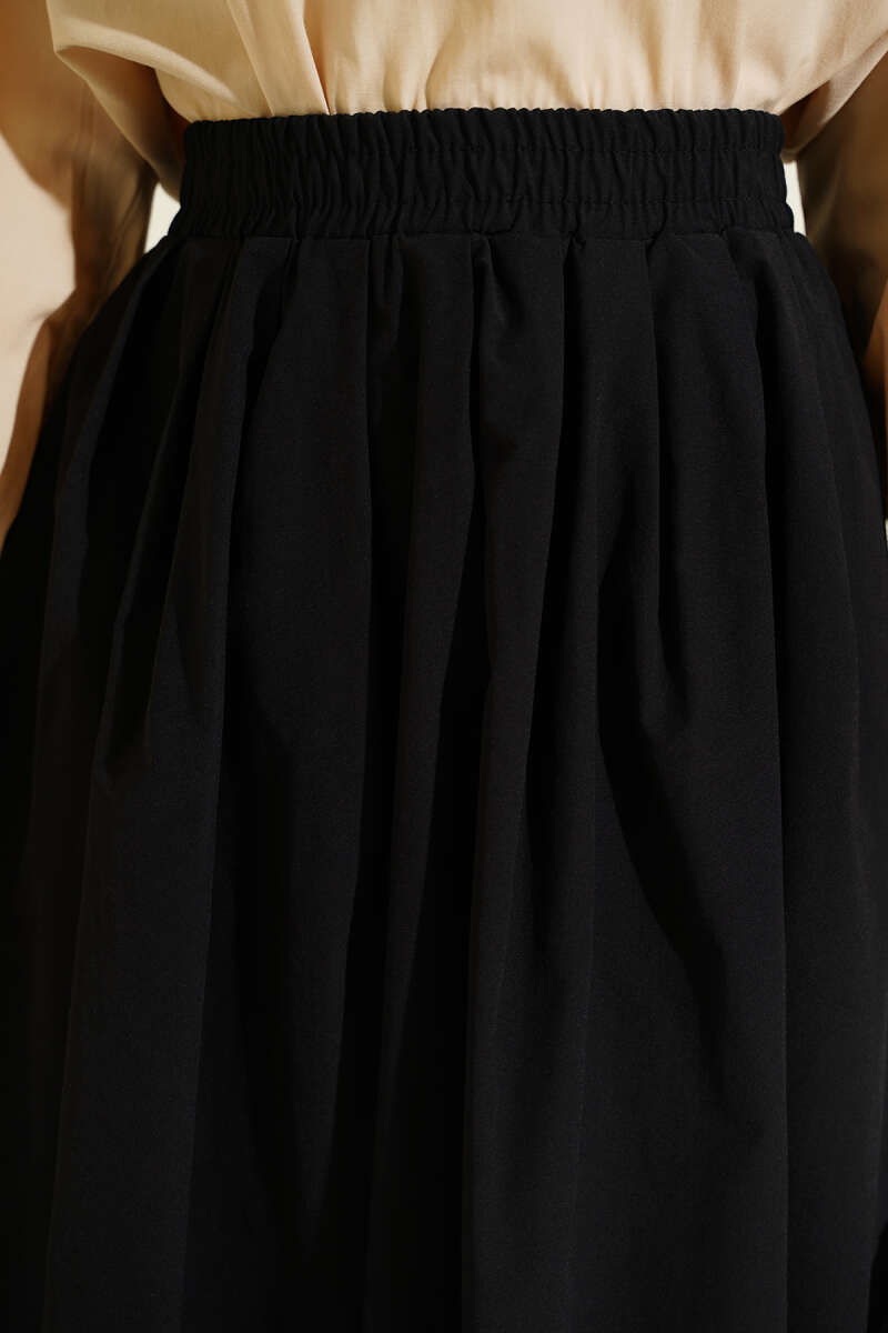 Poplin Skirt with Pockets and Elastic Waist - Black