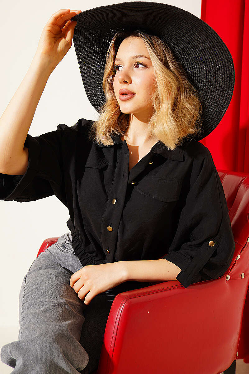 Short Shirt with Elastic Waist and Cap Sleeves - Black
