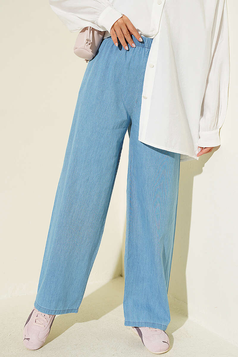 Wide-Leg Jeans with Elastic Waist - Denim Blue
