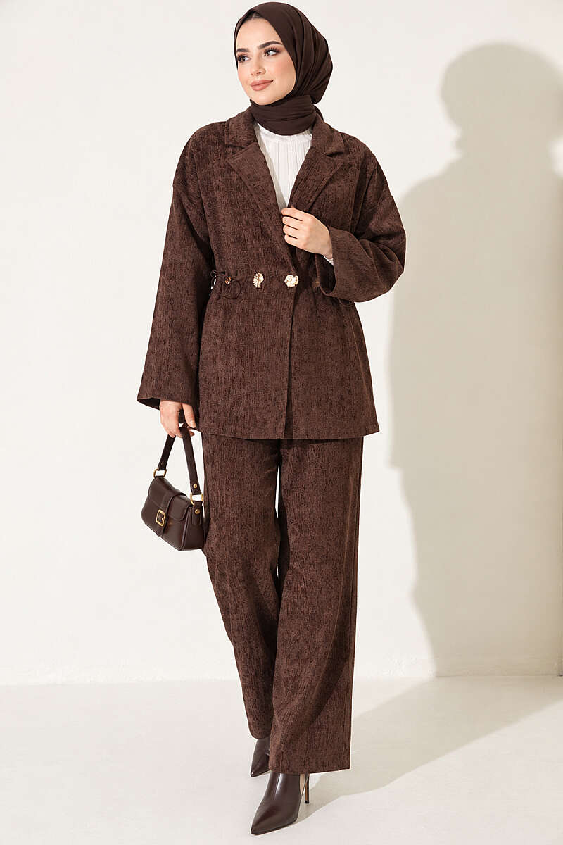 Two-Piece Set with Gold Buttons and Elastic Waist - Brown