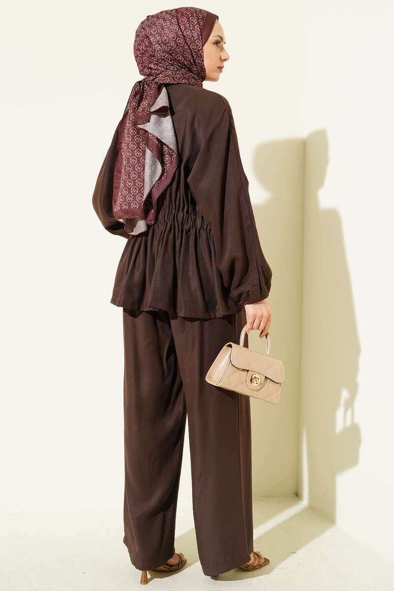 Gold-Button Set with Elastic Waist - Brown