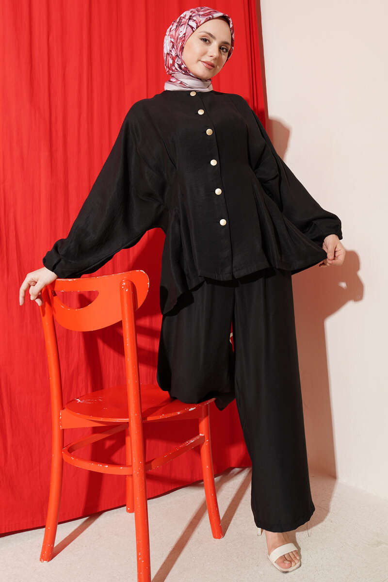 Gold-Button Set with Elastic Waist - Black