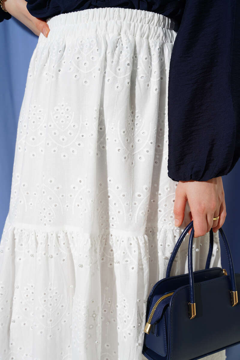 Pearl Skirt with Elastic Waist - White