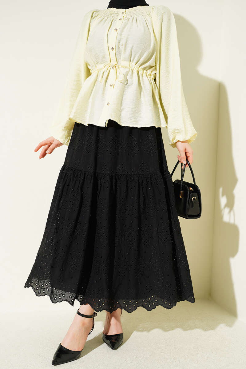 Pearl Skirt with Elastic Waist - Black