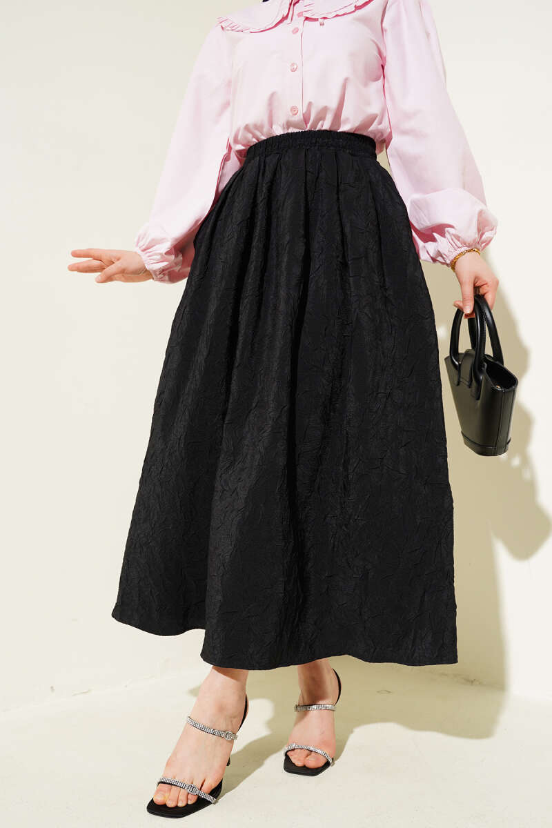 Crinkle Skirt with Pockets and Elastic Waist - Black