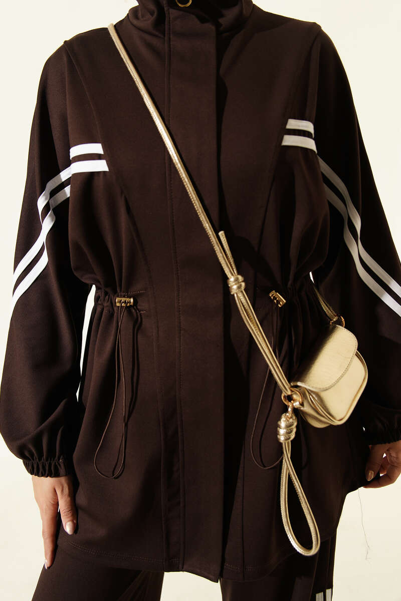 Two-Piece Set with Stripe Trim and Elastic Waist - Brown