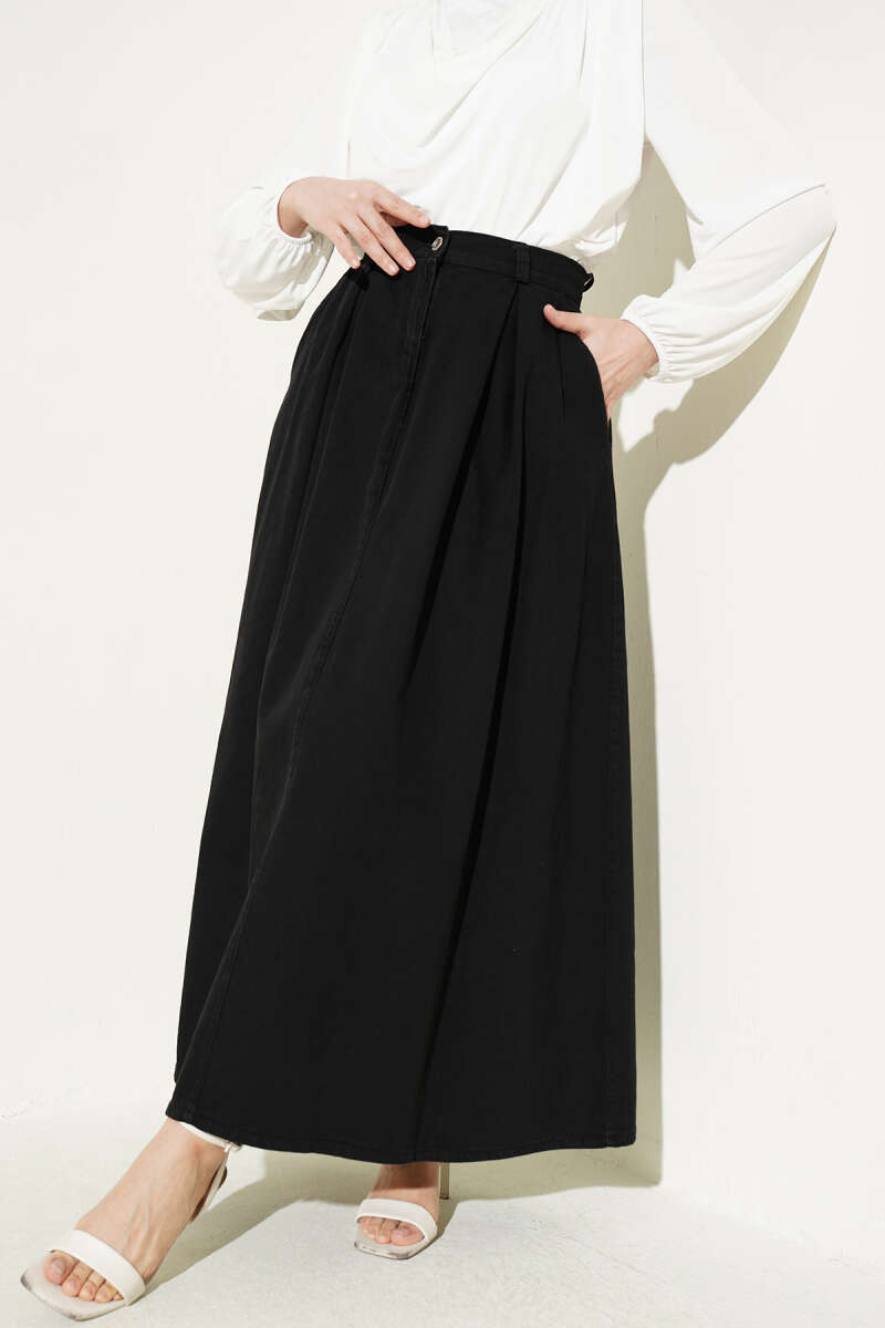 Pleated-Waist Denim Skirt with Pockets - Black