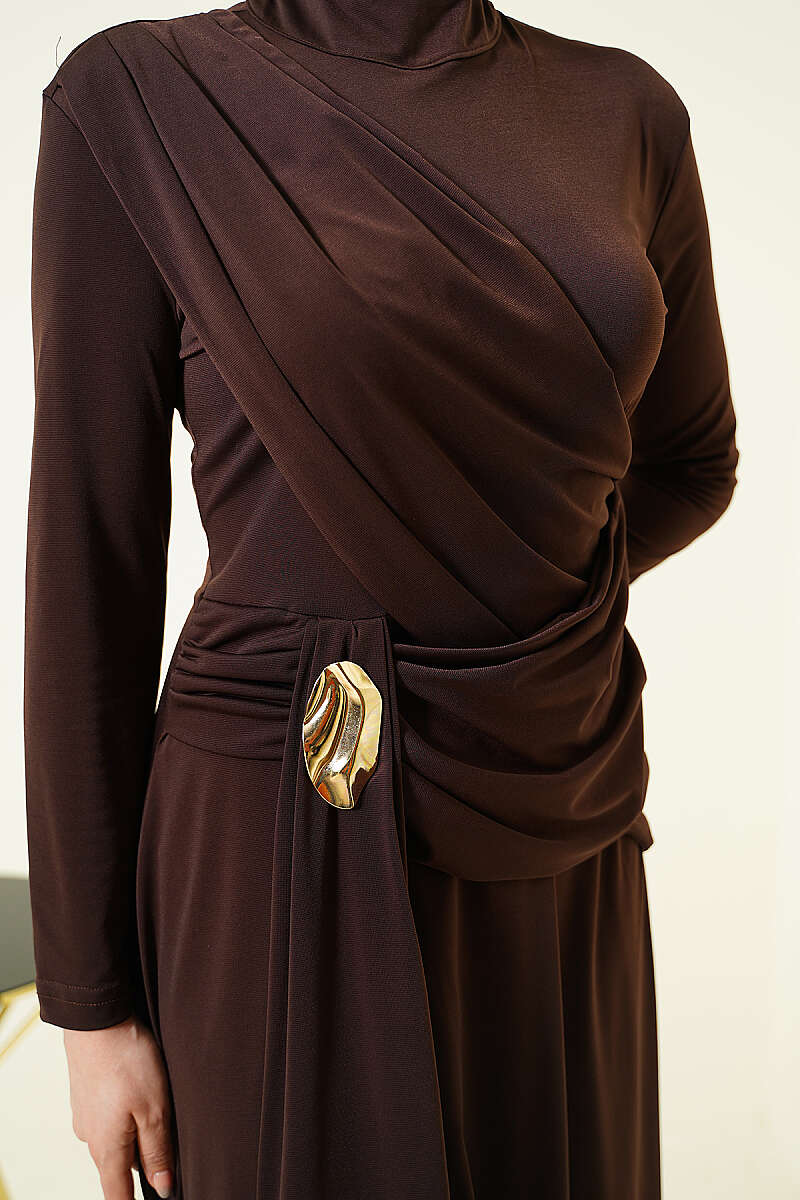 Evening Dress with Waist Buckle - Dark Brown